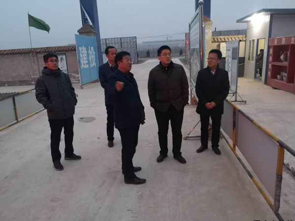 國開行甘肅省分行相關(guān)業(yè)務(wù)處室領(lǐng)導(dǎo)一行調(diào)研泓源公司項目建設(shè)(圖1)